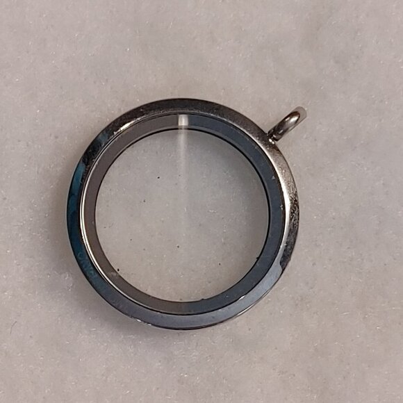 Large Silver Locket - Picture 2 of 4